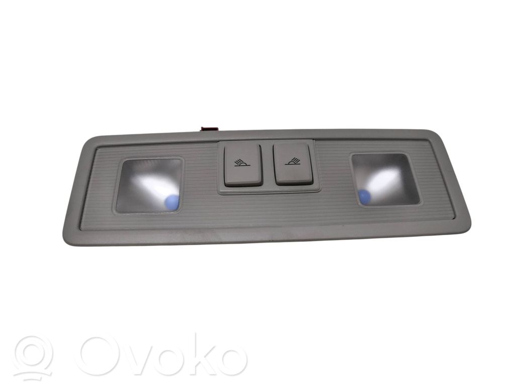 Volkswagen Golf VII Lampka podsufitki tylna 