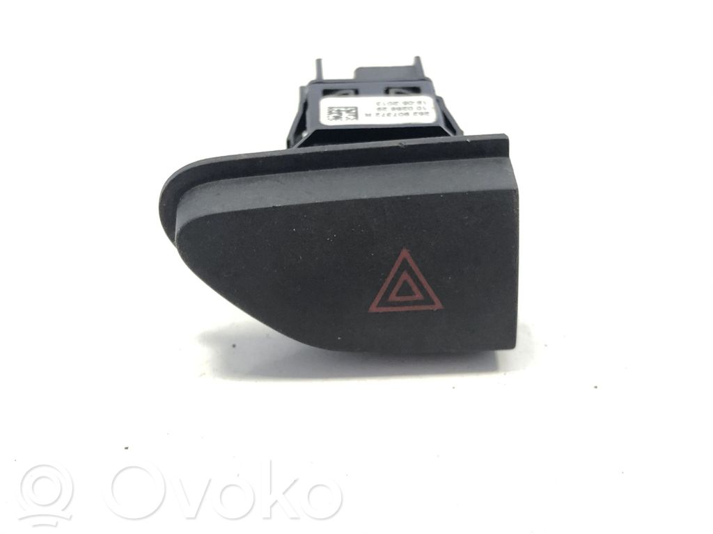 Renault Captur Hazard light switch 