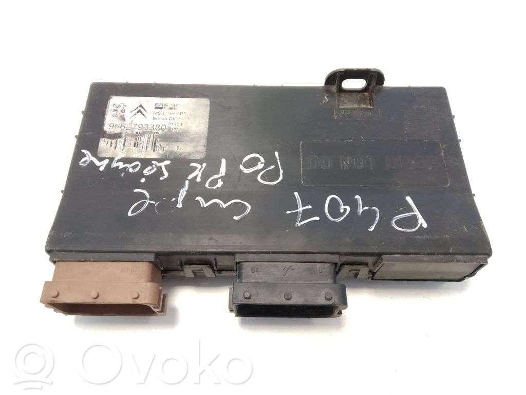 Peugeot 407 Seat control module 