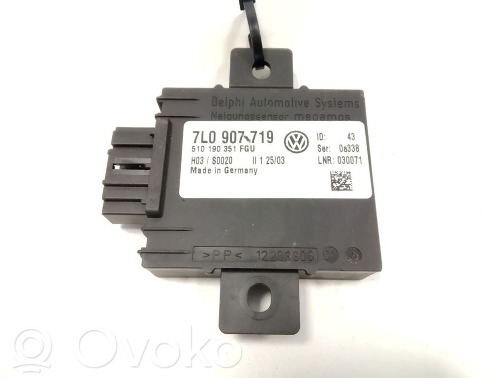 Porsche Cayenne (9PA) Alarm control unit/module 