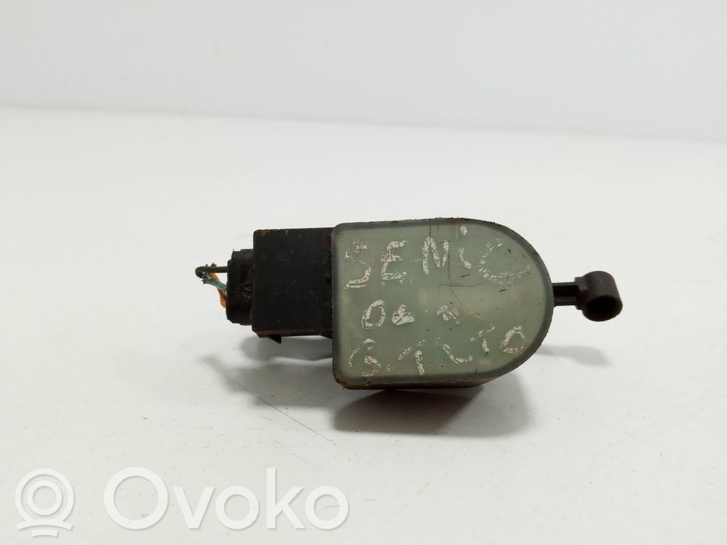 Czujnik poziomowania tylnego zawieszenia pneumatycznego   6PM00816104