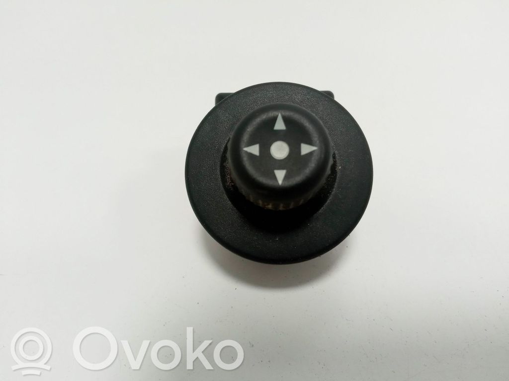 Peugeot Partner Wing mirror switch 