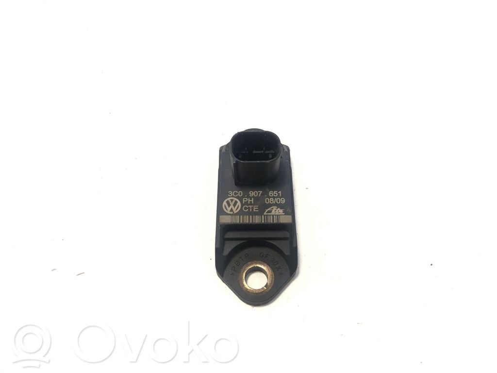 Volkswagen PASSAT B6 Airbag deployment crash/impact sensor 