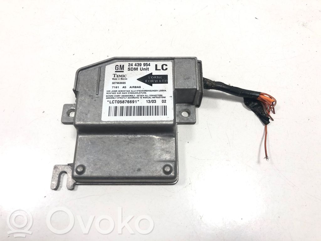 Opel Corsa D Airbag control unit/module 