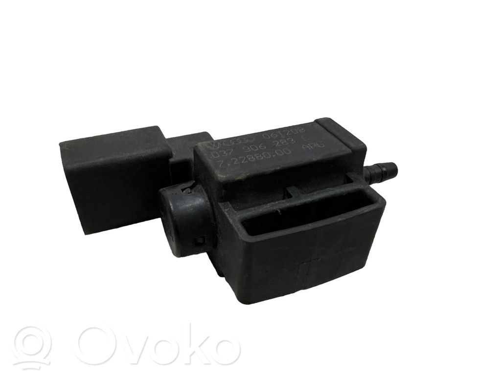 Audi A8 S8 D3 4E Solenoīda vārsts 