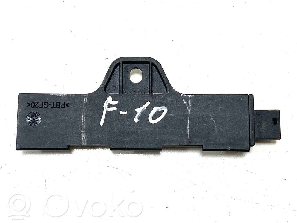 BMW 5 F10 F11 Interjero komforto antena 
