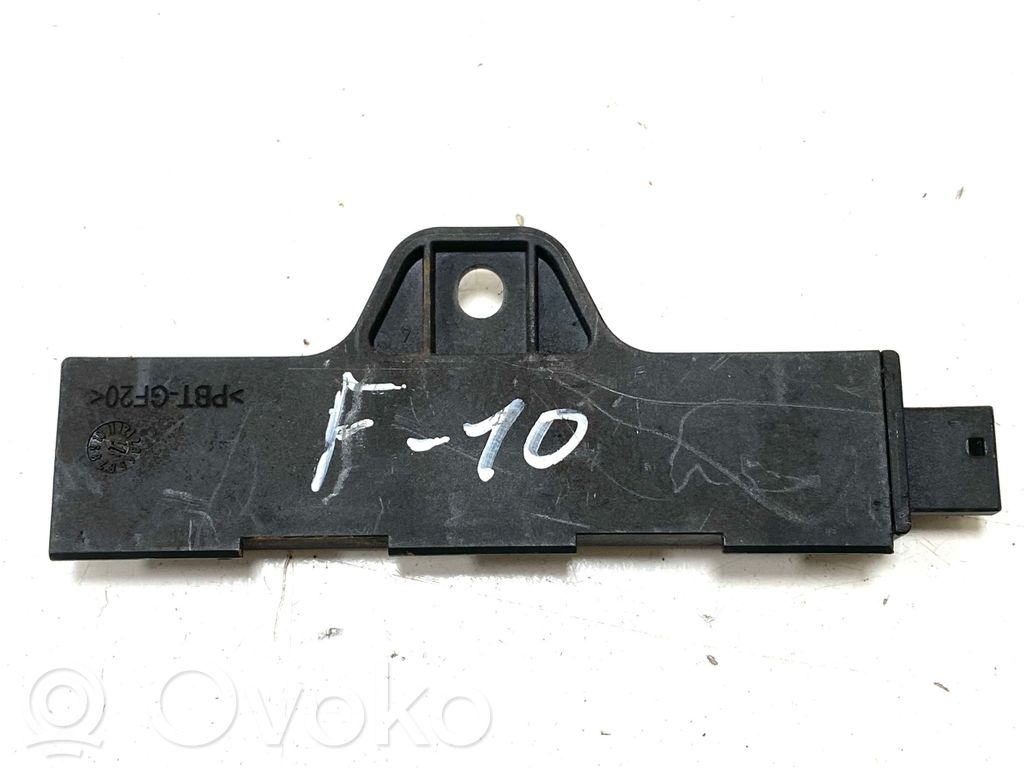 BMW 5 F10 F11 Interjero komforto antena 