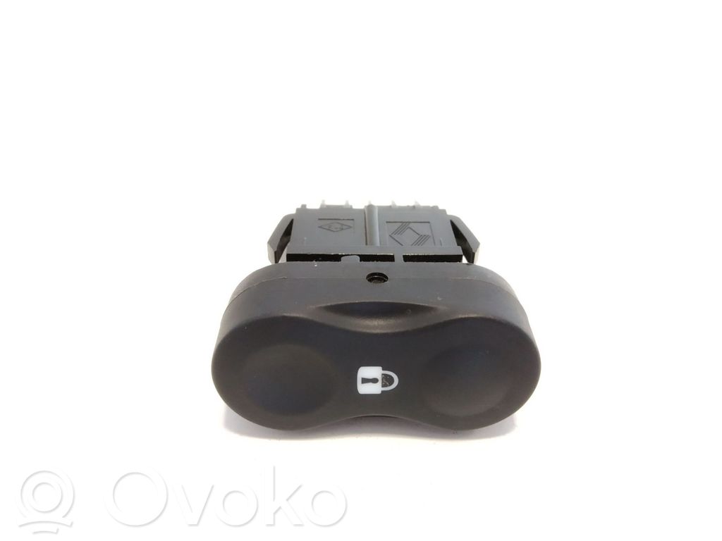 Dacia Sandero Electric window control switch 