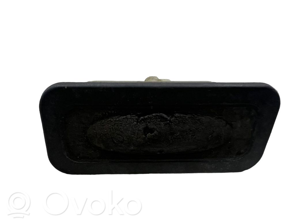 Renault Megane III Tailgate opening switch 