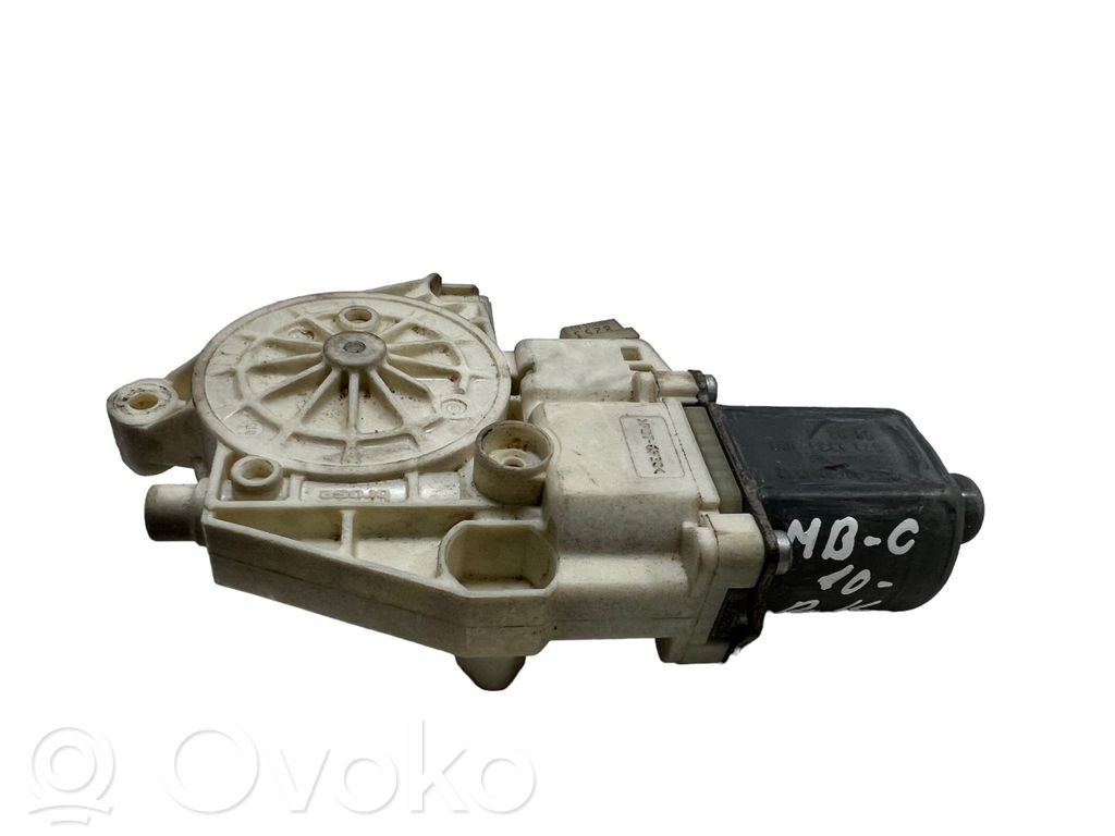 Mercedes-Benz C W204 Silnik regulatora szyby drzwi przednich 