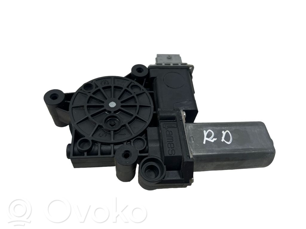 Opel Corsa E Front door window regulator motor 