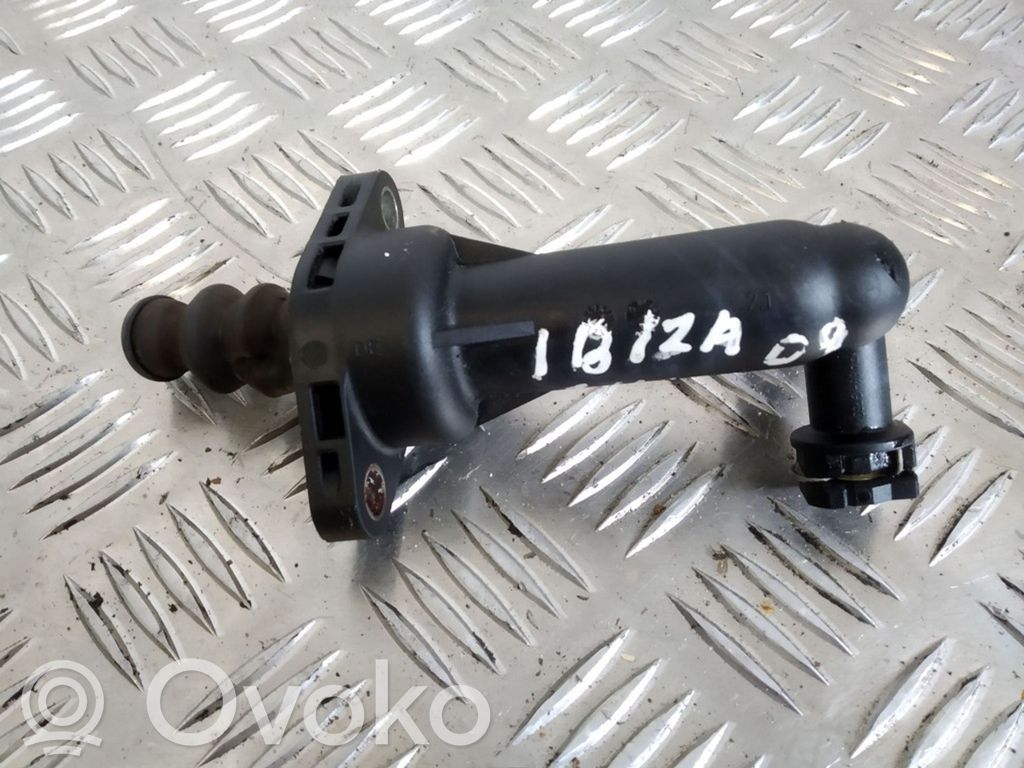 Seat Ibiza IV (6J,6P) Cilindro de embrague hidráulico 