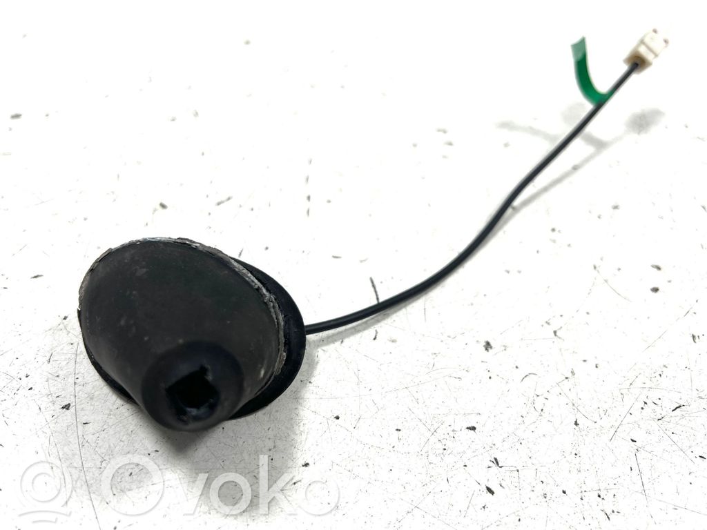 Skoda Superb B6 (3T) GPS-pystyantenni 