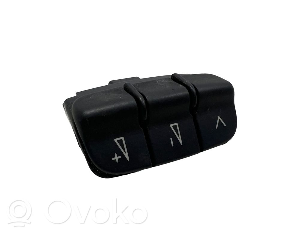 Audi A4 S4 B6 8E 8H Steering wheel buttons/switches 