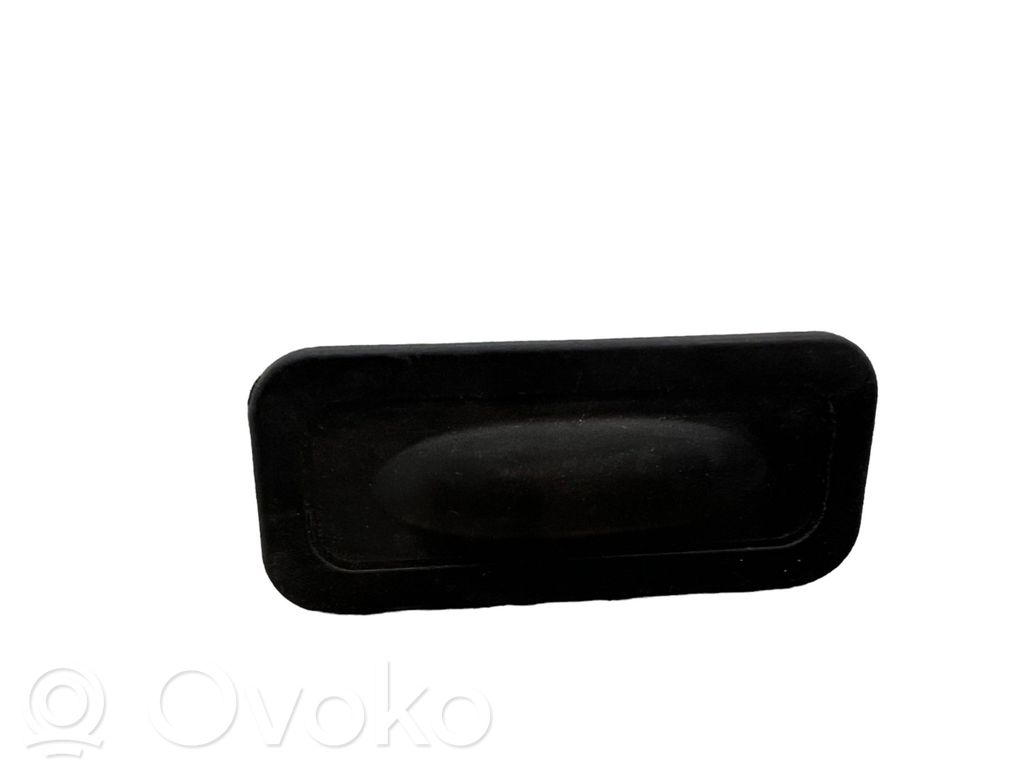 Renault Megane III Tailgate opening switch 