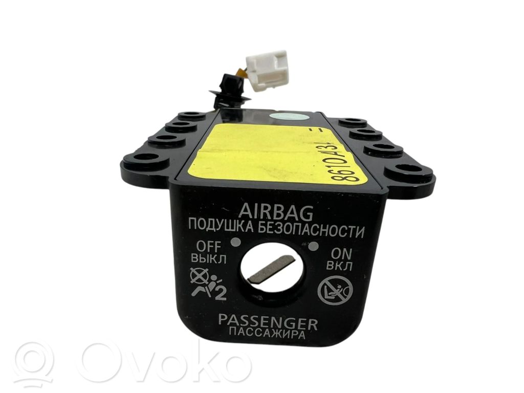 Peugeot 4008 Passenger airbag on/off switch 