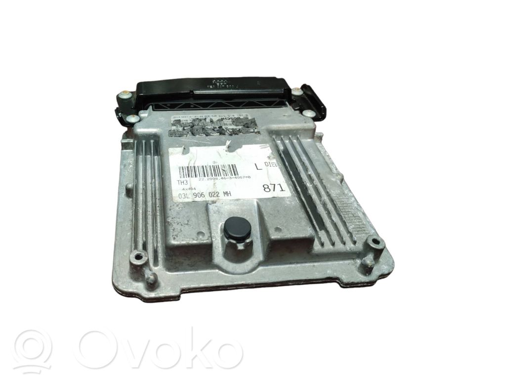 Audi A5 8T 8F Engine control unit/module 