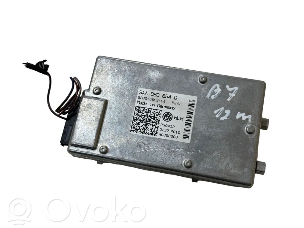 Volkswagen PASSAT B7 Windshield/windscreen camera 