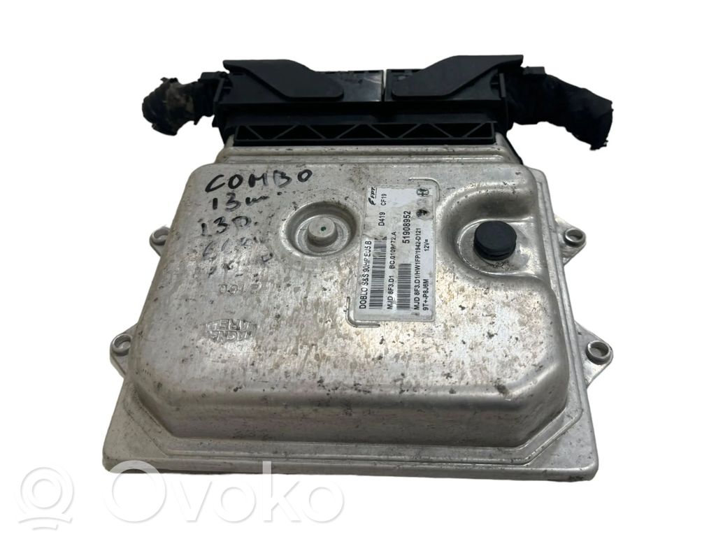 Opel Combo D Engine control unit/module 
