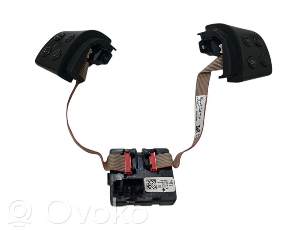 Volkswagen PASSAT B6 Steering wheel buttons/switches 