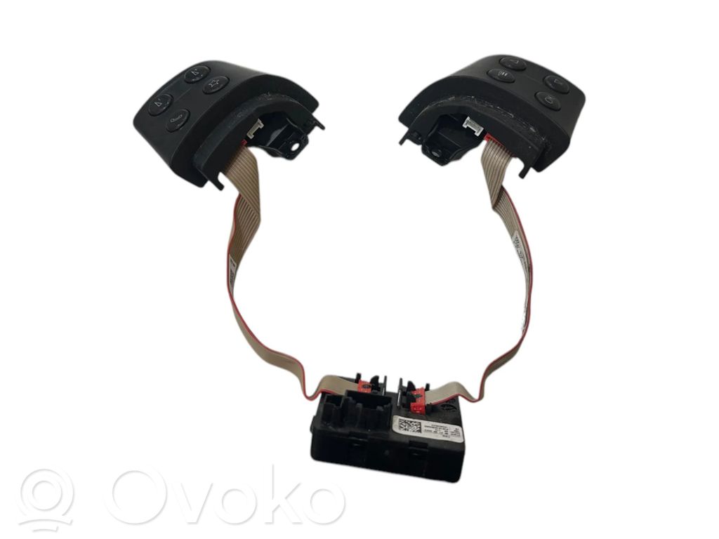 Volkswagen PASSAT B6 Steering wheel buttons/switches 