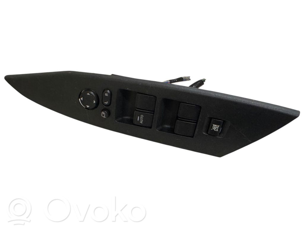 Mazda 3 II Electric window control switch 