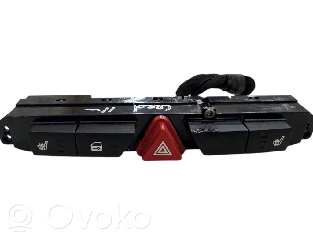 KIA Ceed Hazard light switch 