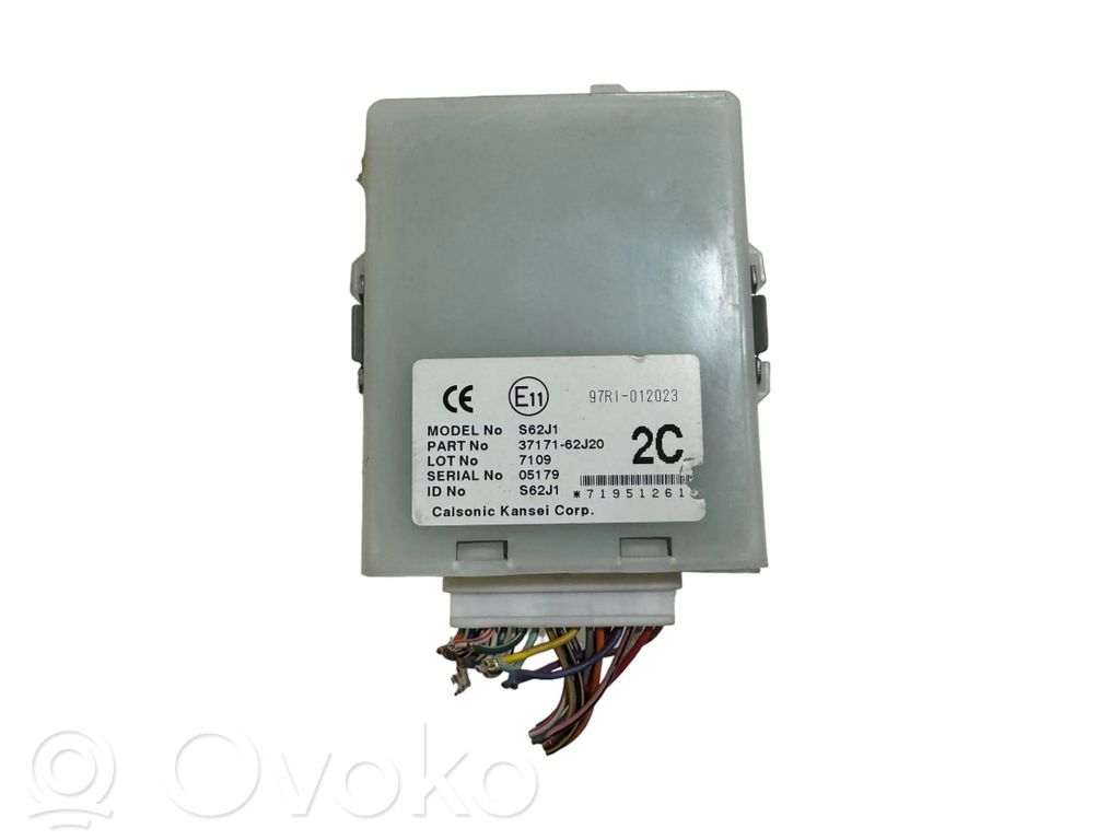 Suzuki Swift I Door central lock control unit/module 