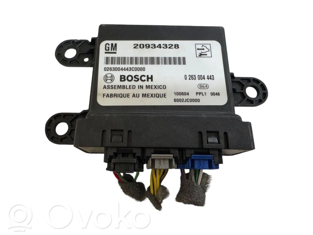 Opel Insignia A Door control unit/module 