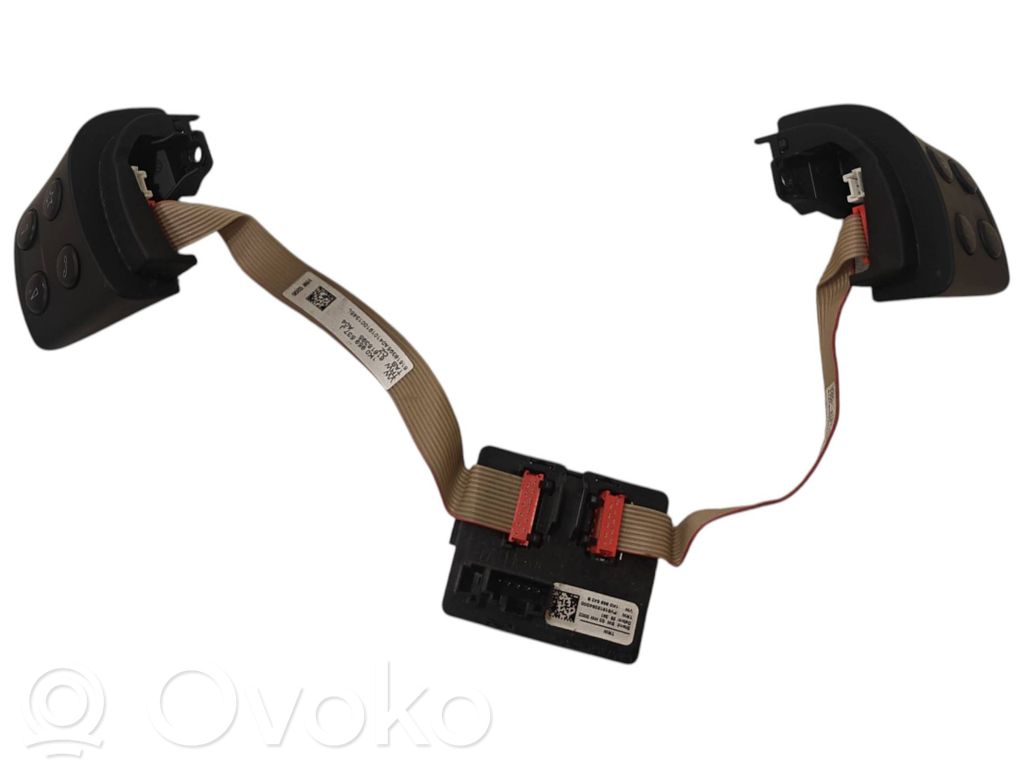 Volkswagen PASSAT B6 Steering wheel buttons/switches 