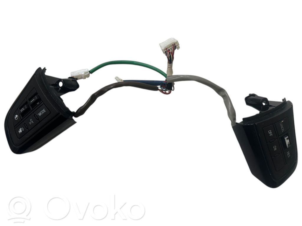 Mazda 6 Steering wheel buttons/switches 