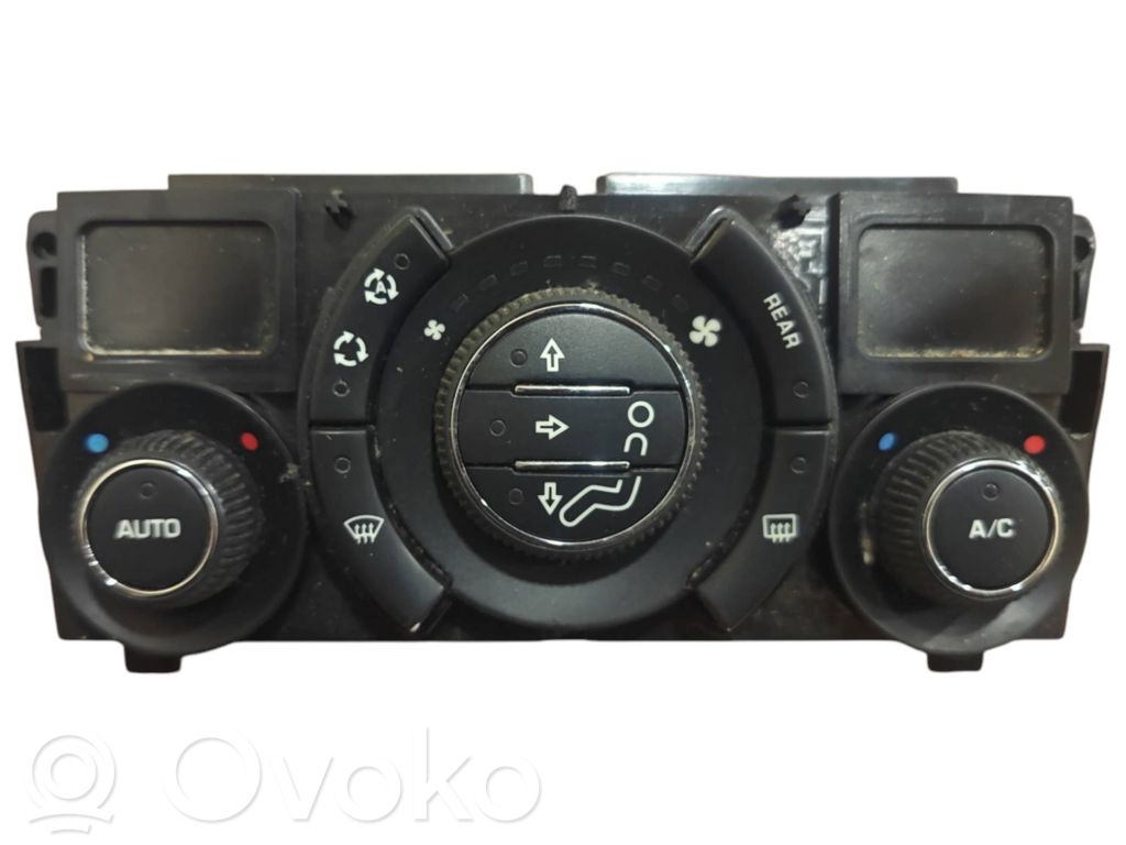 Peugeot 5008 Climate control unit 