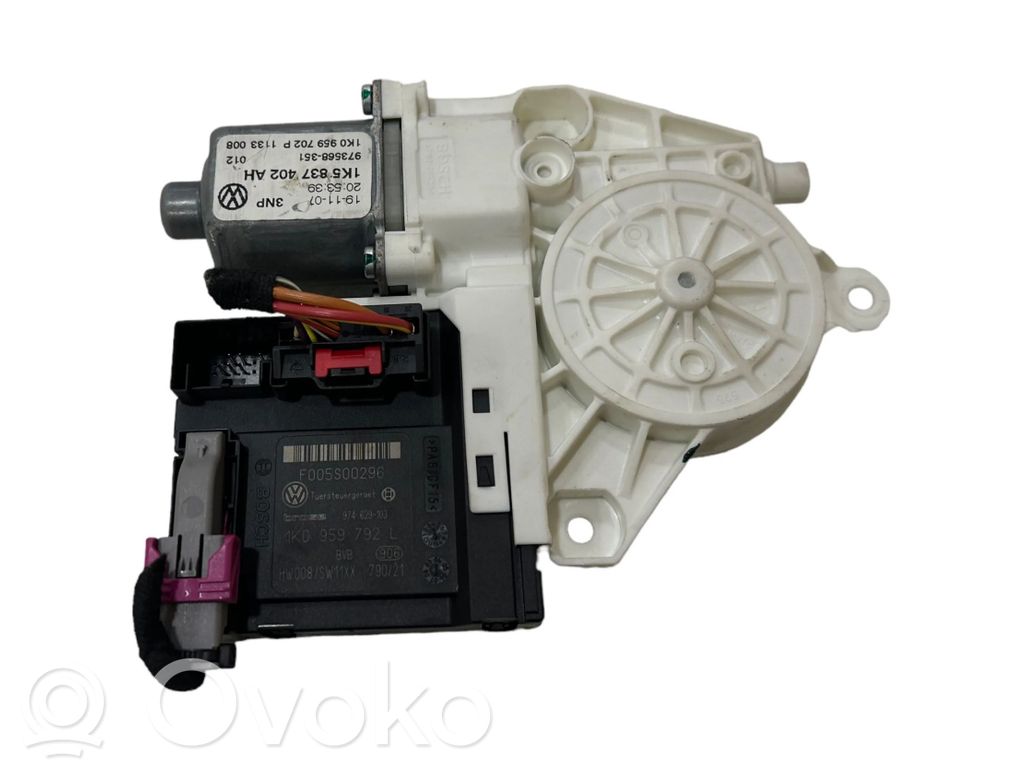 Volkswagen Golf V Silnik regulatora szyby drzwi przednich 