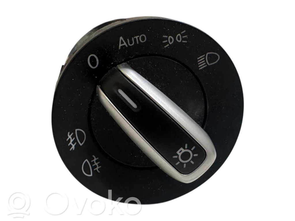 Volkswagen Golf VI Light switch 