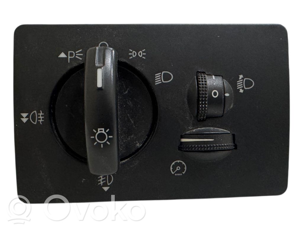 Ford C-MAX I Light switch 