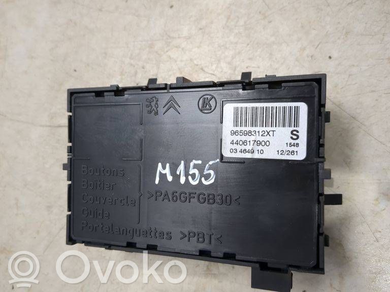 Citroen DS5 Seat control switch 
