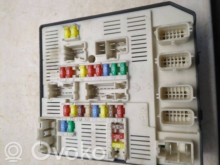 Renault Megane II Fuse module 