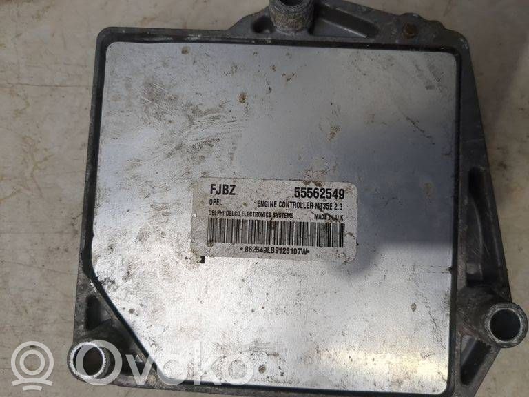 Opel Zafira B Engine control unit/module 