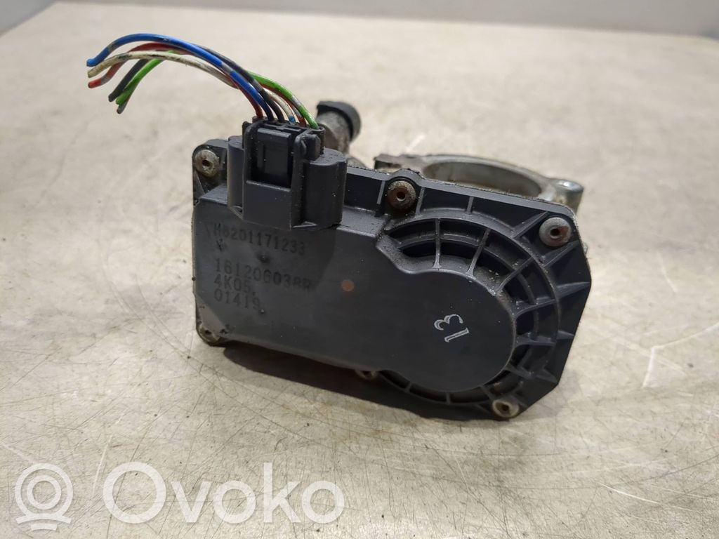 Nissan Qashqai Дроссельная заслонка 