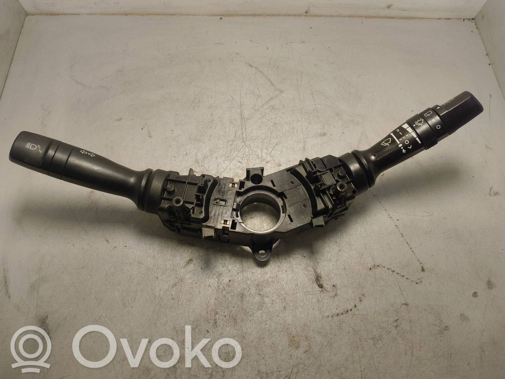 Hyundai ix35 Interruptor/palanca de limpiador de luz de giro 