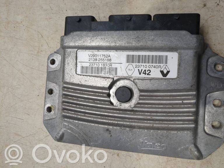 Dacia Duster Engine control unit/module 