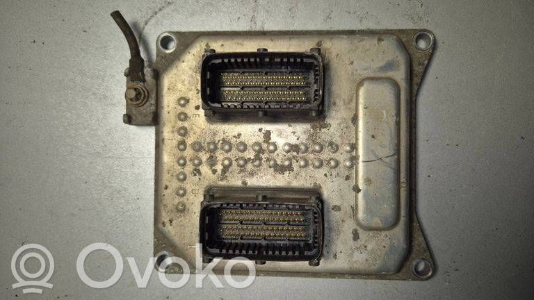 Opel Zafira B Engine control unit/module 