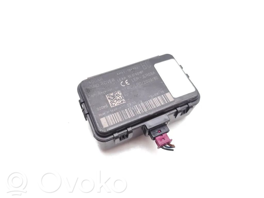 Jaguar XE Radio antenna 