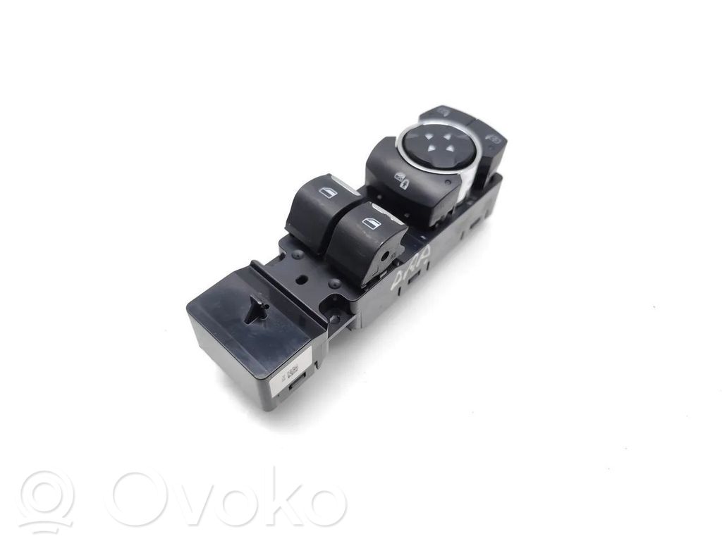 Ford Mondeo MK V Przyciski szyb 