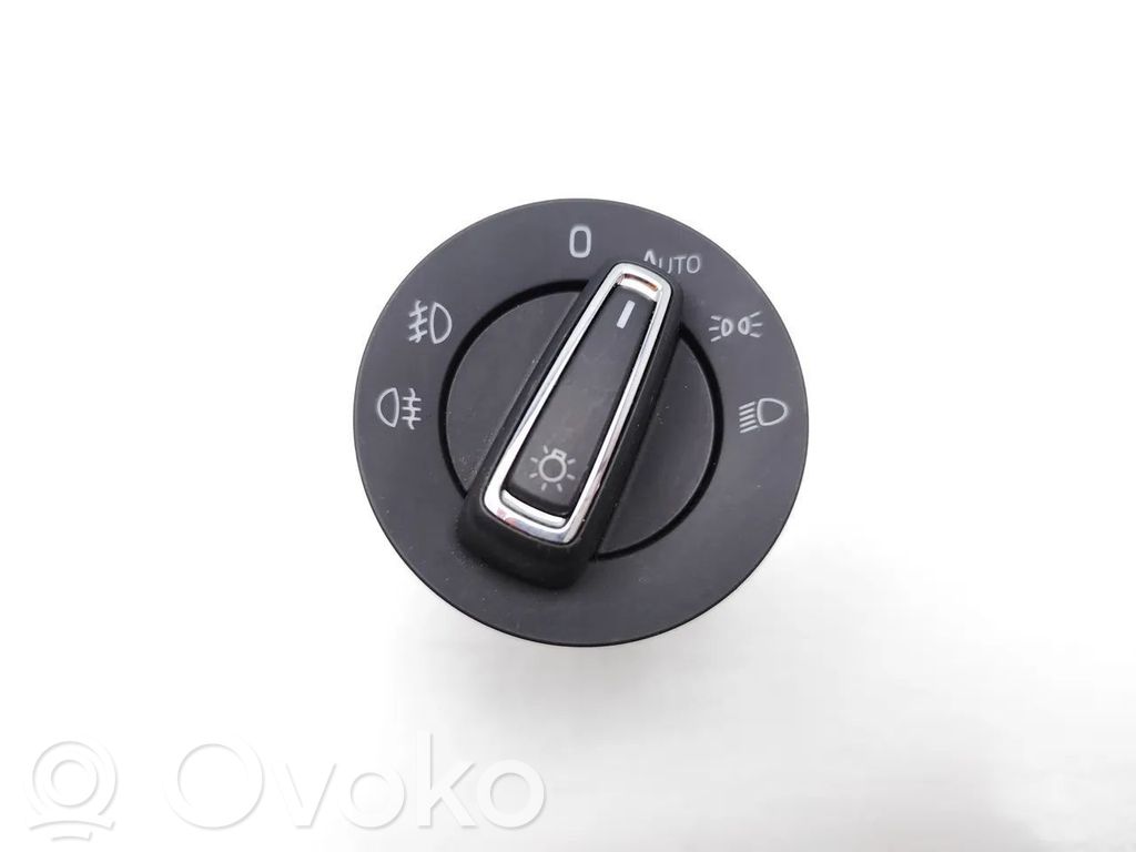 Skoda Superb B8 (3V) Light switch 