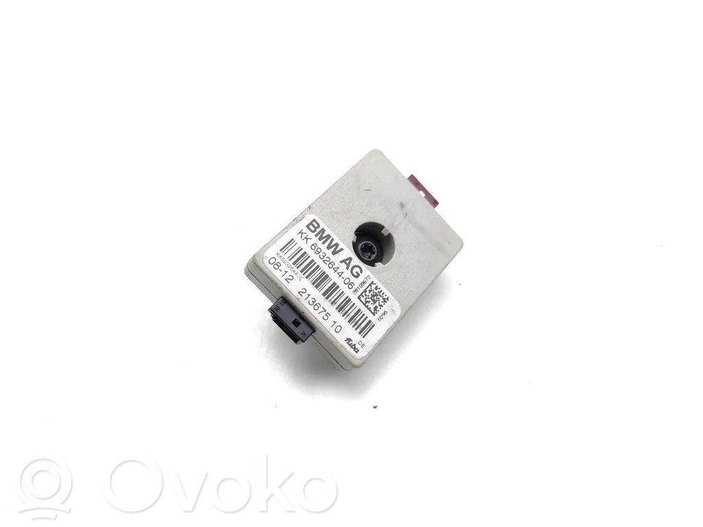 BMW 3 E90 E91 Antenos stiprintuvas 