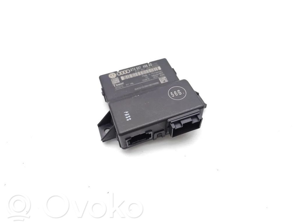 Audi A5 8T 8F Gateway control module 
