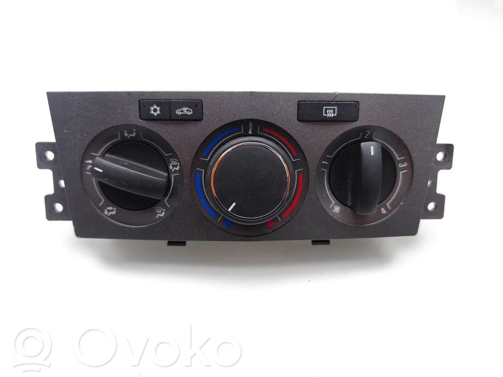 Opel Antara Climate control unit 