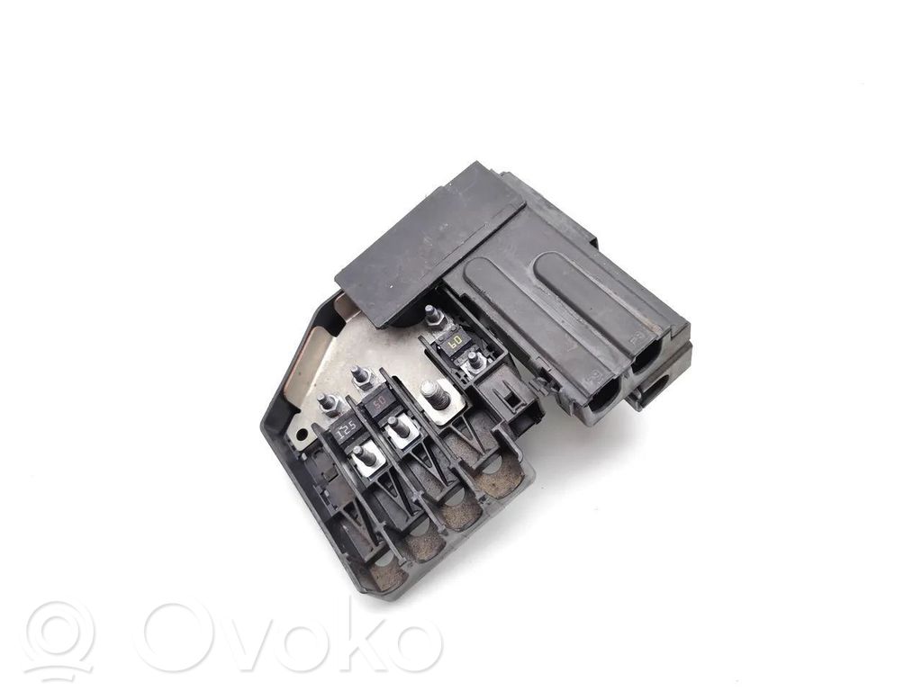 Ford Mondeo MK V Módulo de fusible 
