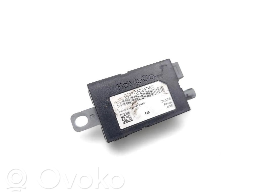 Ford Mondeo MK V Antenos stiprintuvas 